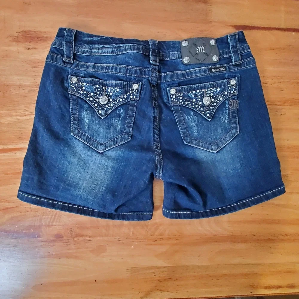 Miss Me Mid Rise Easy Shorts Denim Jean 29 Embellished Western Sequined Stretch